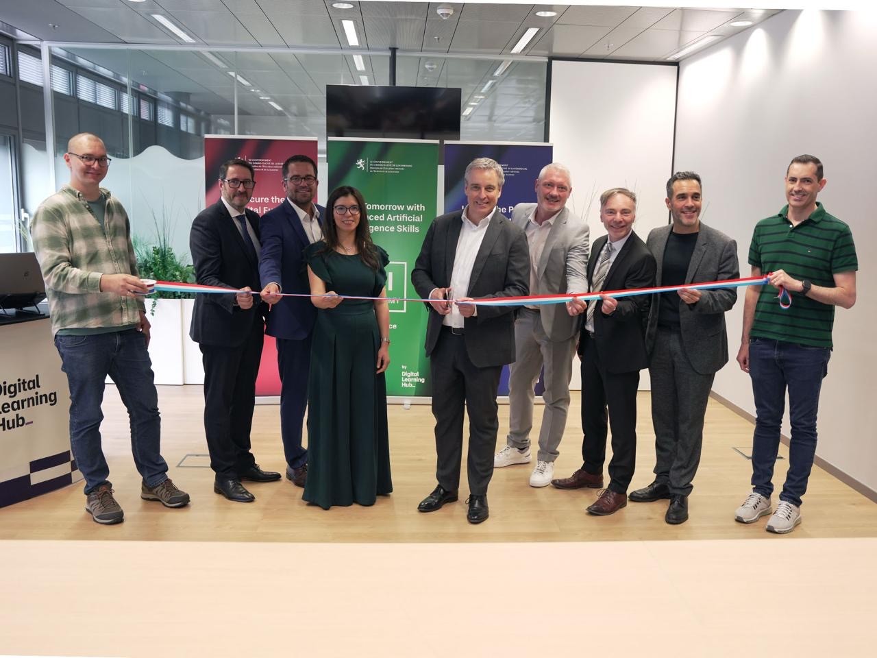 Inauguration officielle des Digital Learning Hub Academies. 30 ...